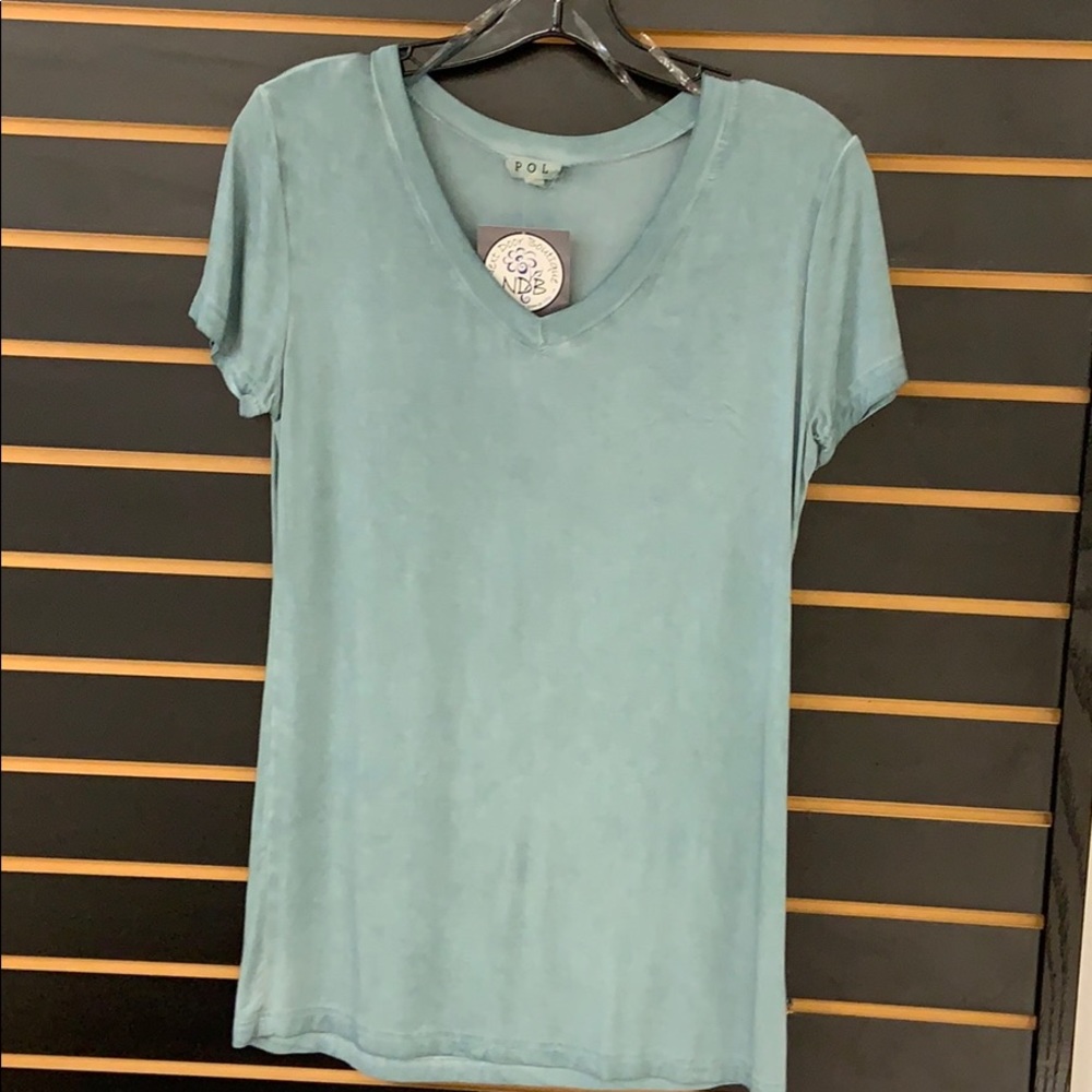 V neck tee